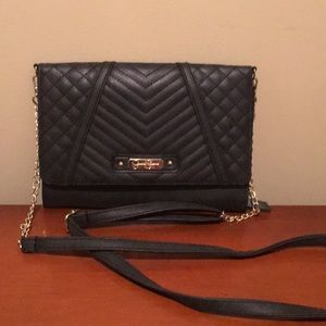 Jessica Simpson Crossbody / Clutch